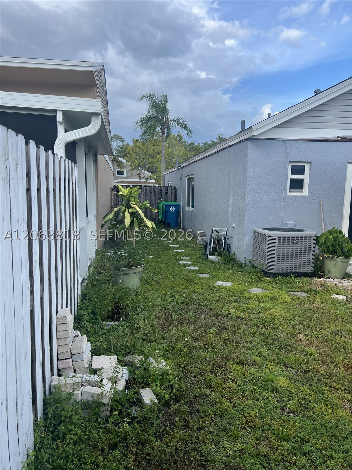 289 SW 159th Ln, Sunrise FL 33326