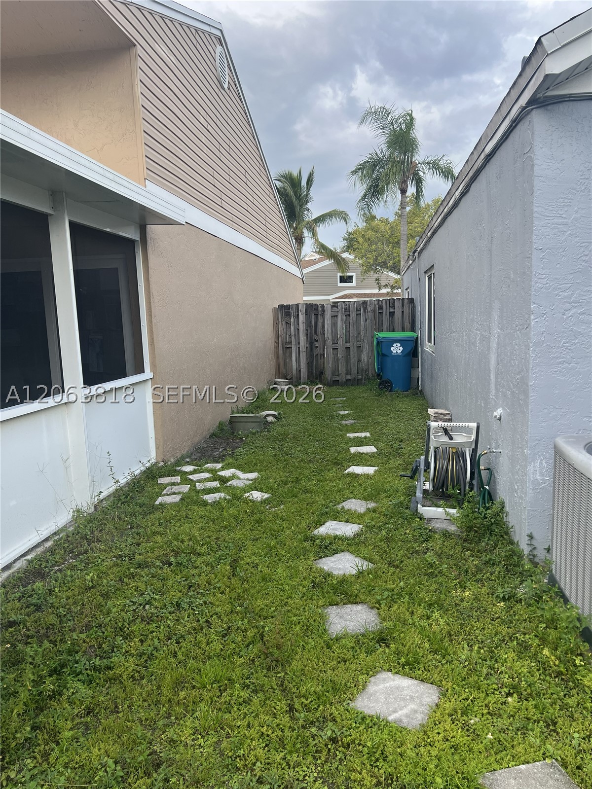 289 SW 159th Ln, Sunrise FL 33326
