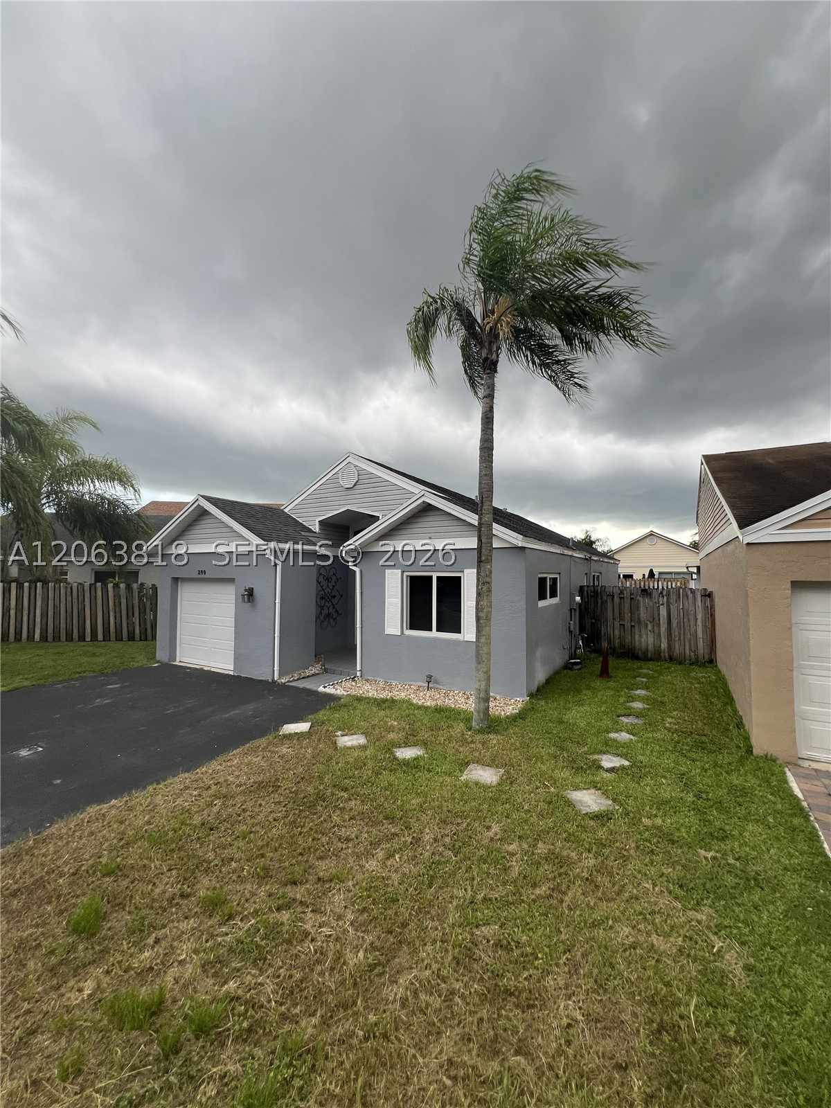 289 SW 159th Ln, Sunrise FL 33326