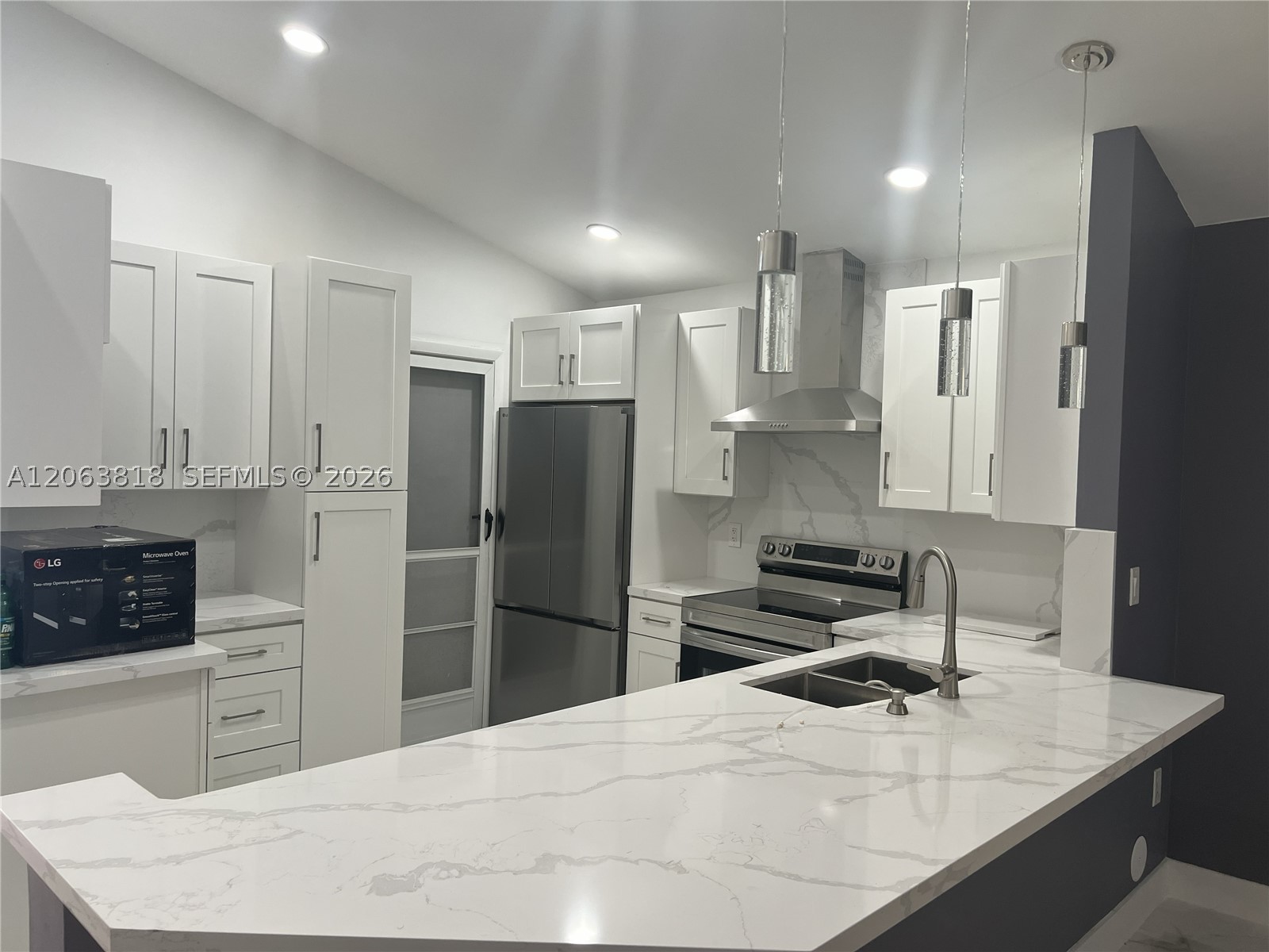 289 SW 159th Ln, Sunrise FL 33326