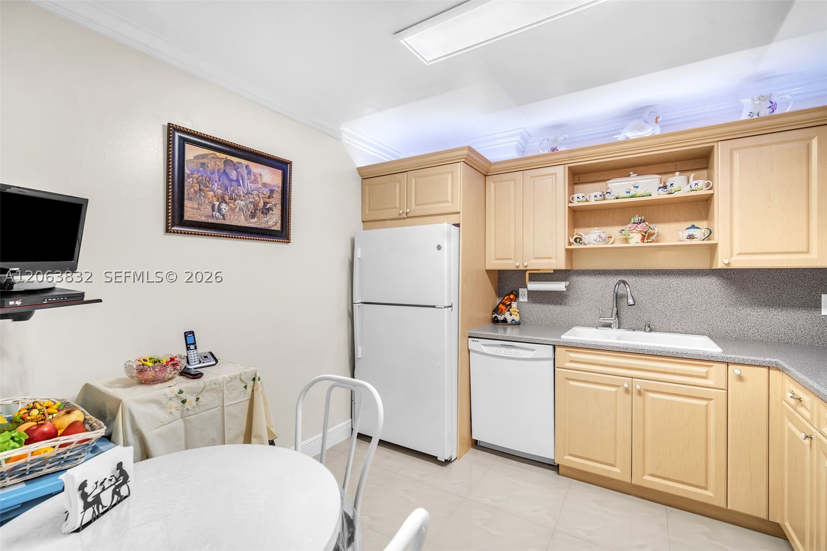 4160 Inverrary Dr #308, Lauderhill FL 33319