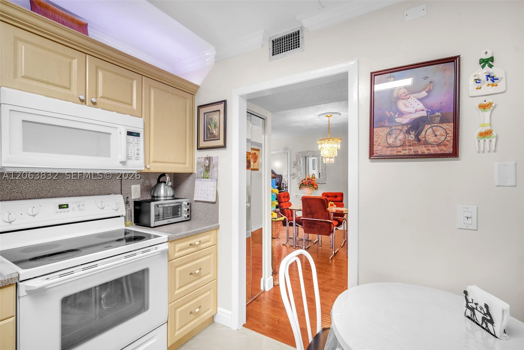 4160 Inverrary Dr #308, Lauderhill FL 33319