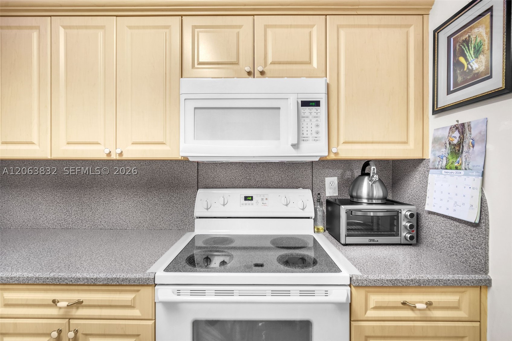 4160 Inverrary Dr #308, Lauderhill FL 33319