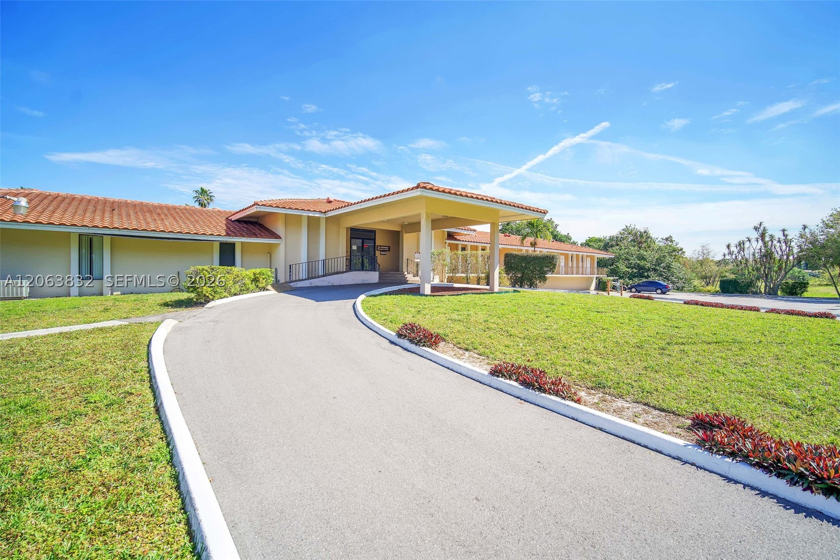 4160 Inverrary Dr #308, Lauderhill FL 33319