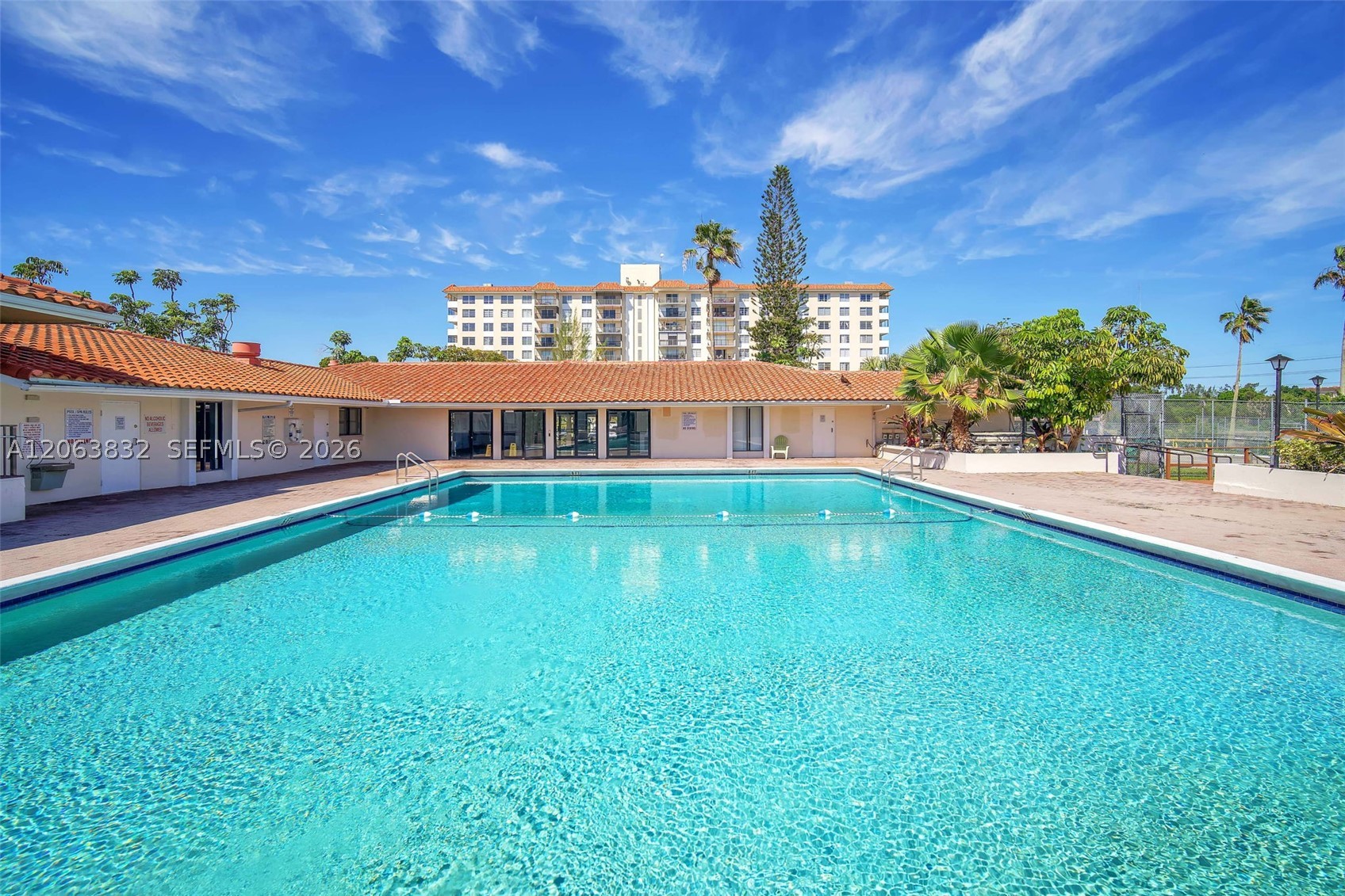 4160 Inverrary Dr #308, Lauderhill FL 33319