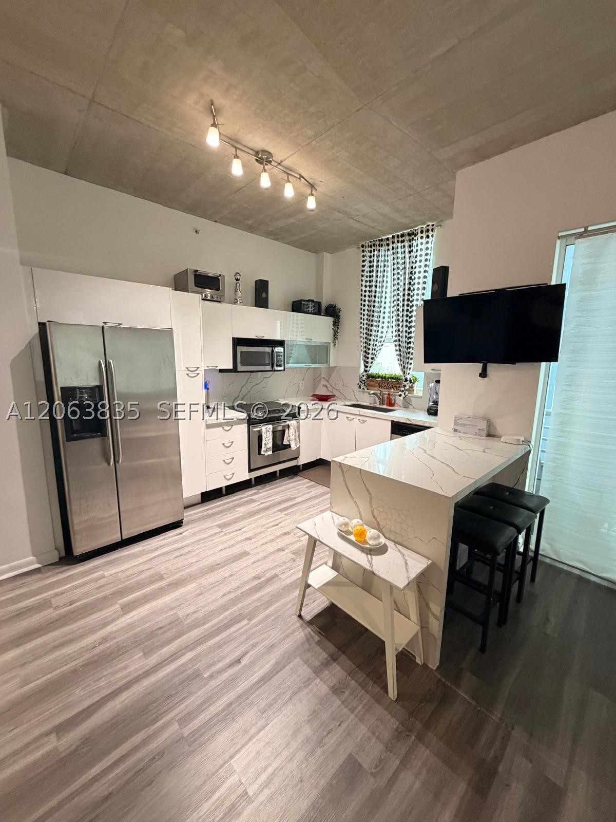 133 NE 2nd Ave #401, Miami FL 33132