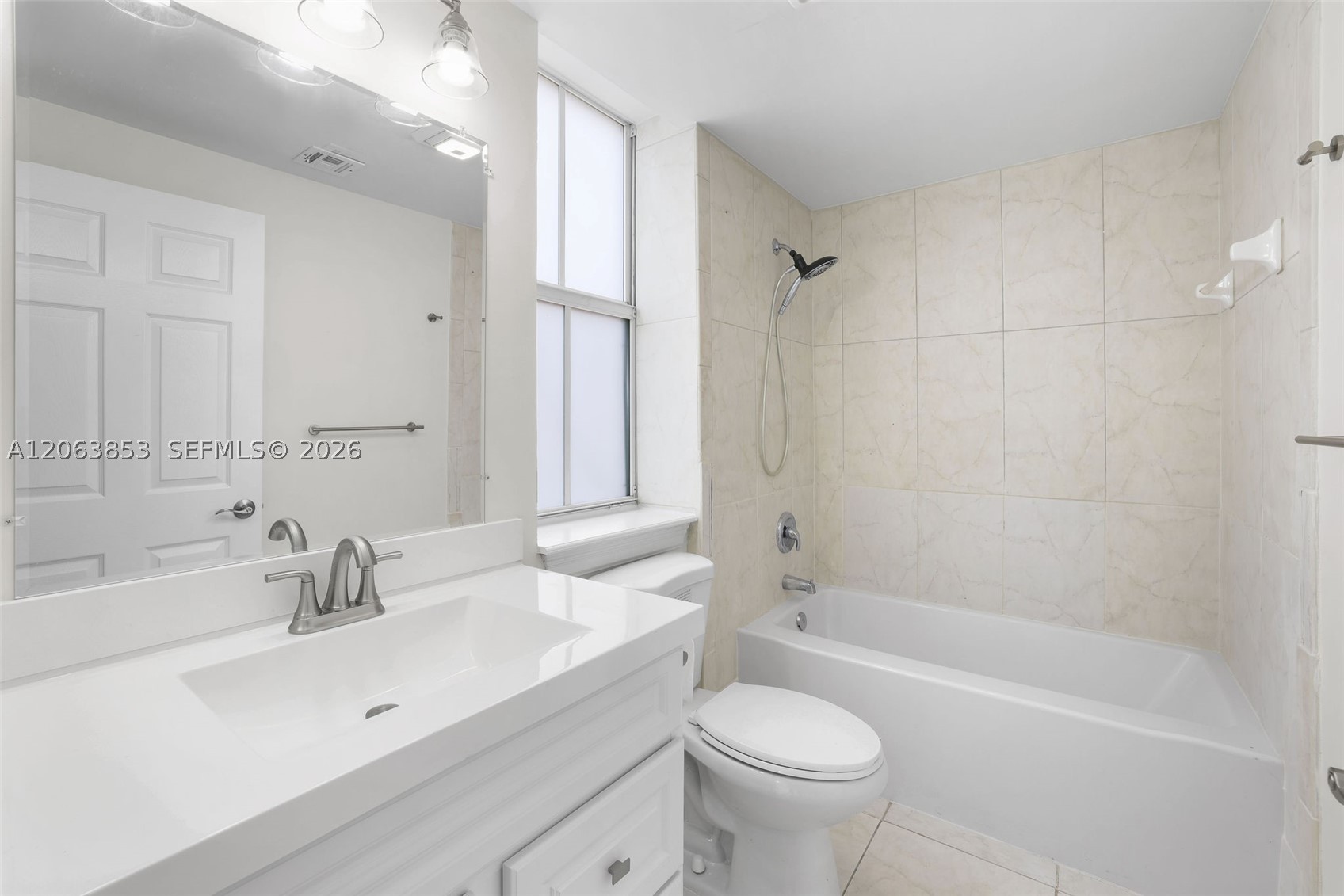 6831 SW 44th St #205, Miami FL 33155