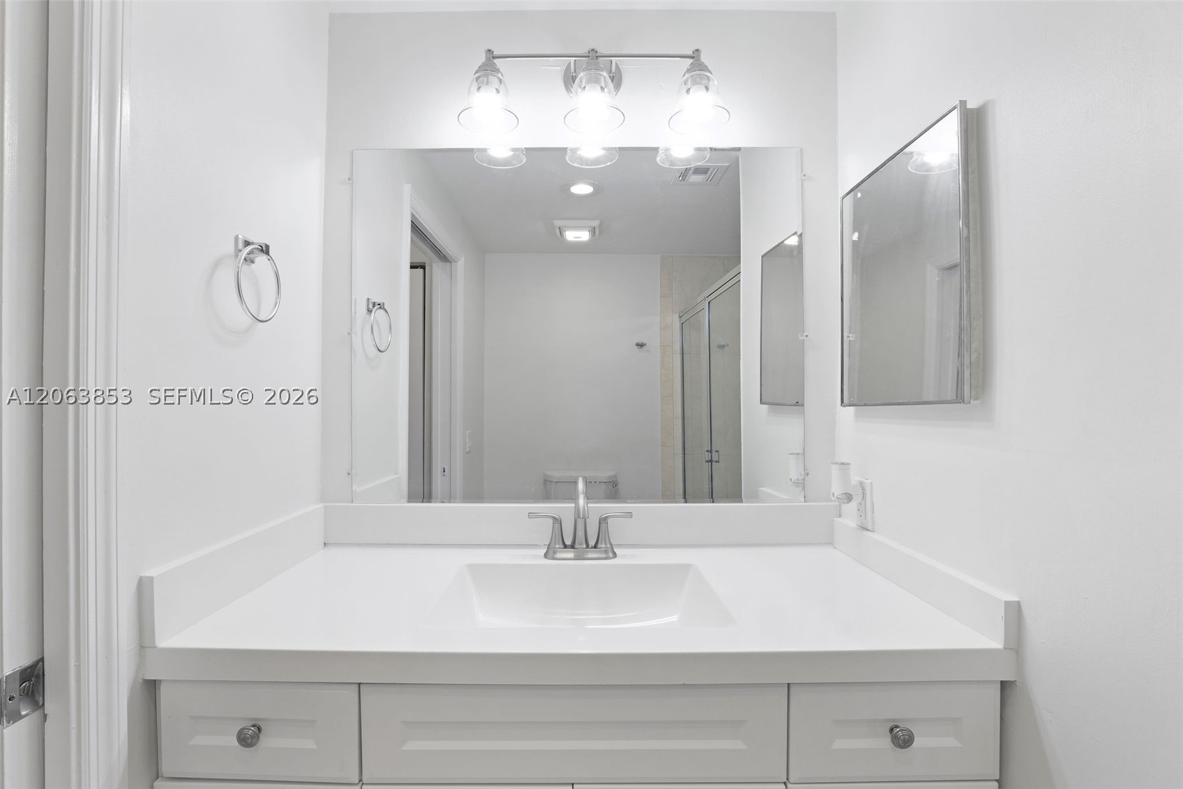 6831 SW 44th St #205, Miami FL 33155