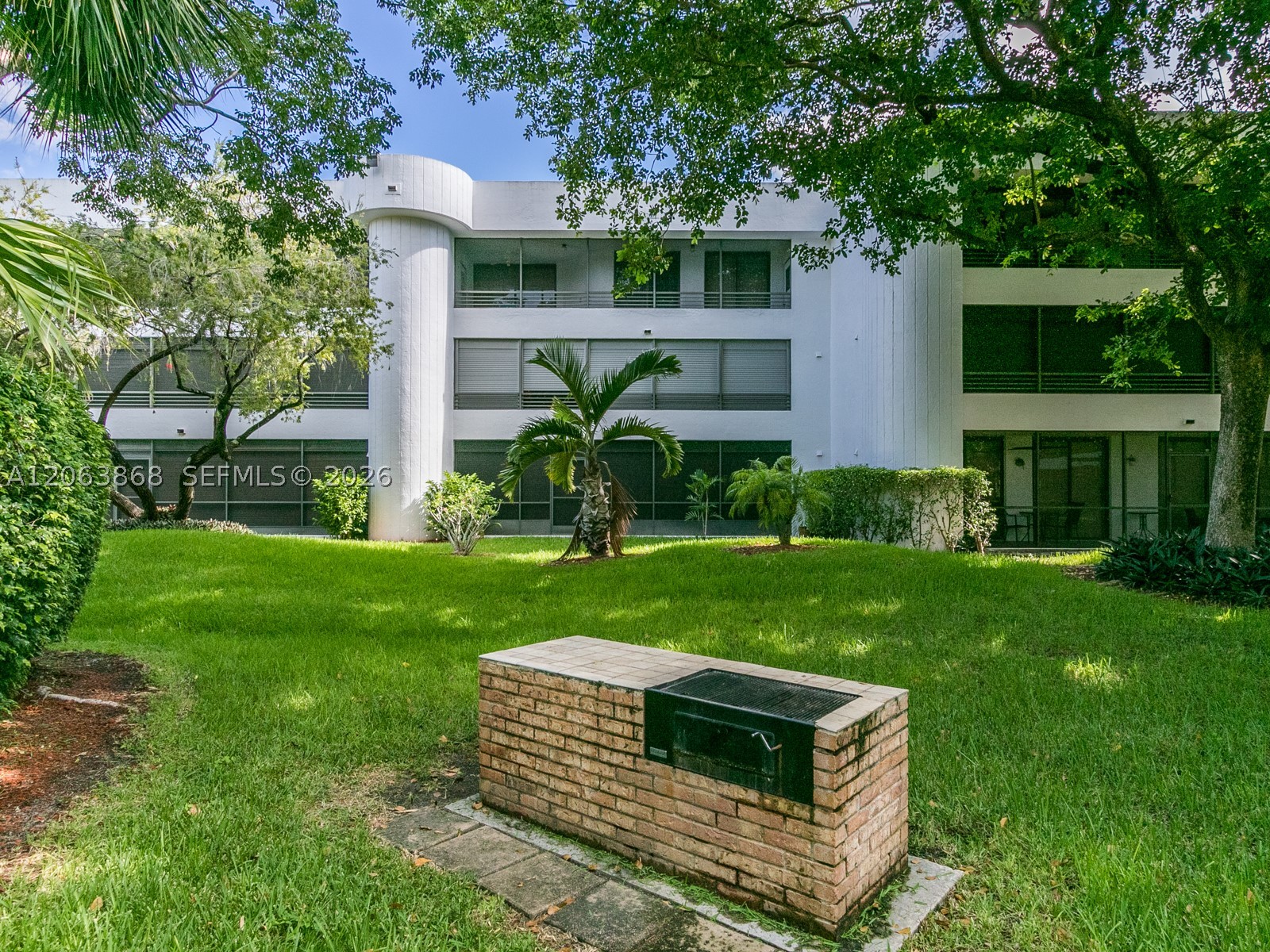 1410 Sheridan St #12I, Hollywood FL 33020