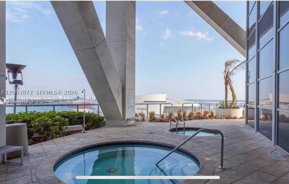 888 Biscayne Blvd #4009, Miami FL 33132