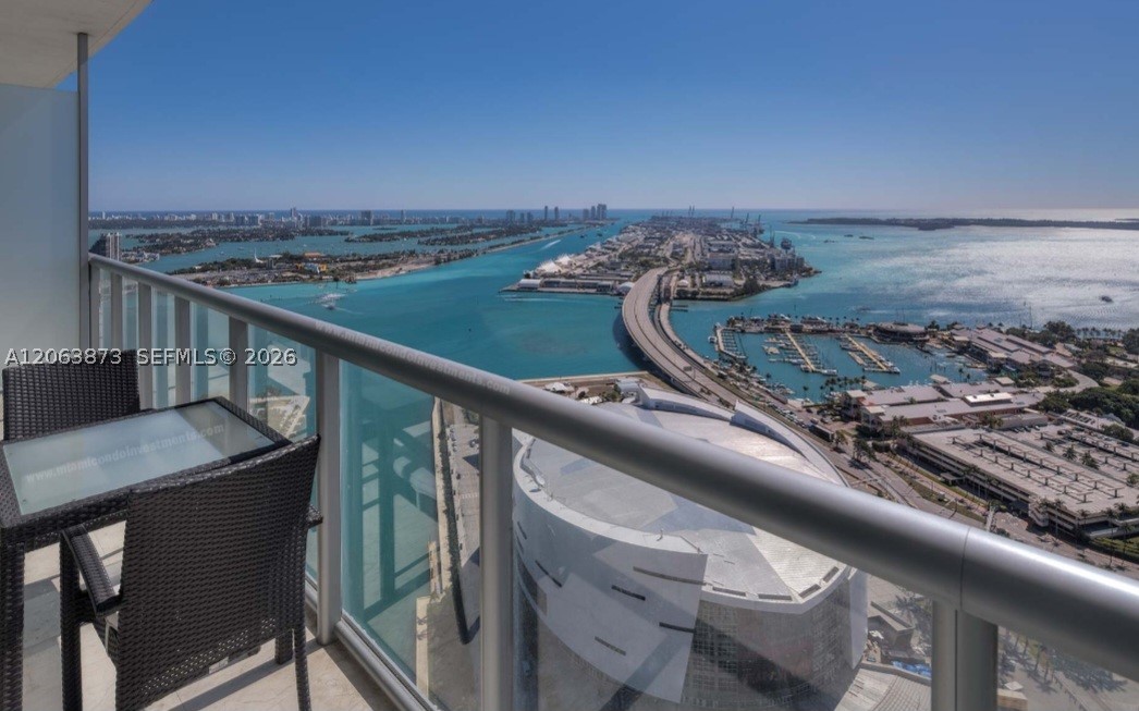 888 Biscayne Blvd #4009, Miami FL 33132