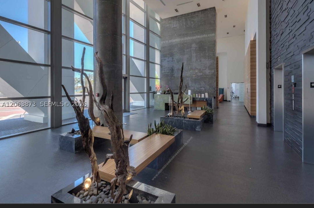 888 Biscayne Blvd #4009, Miami FL 33132