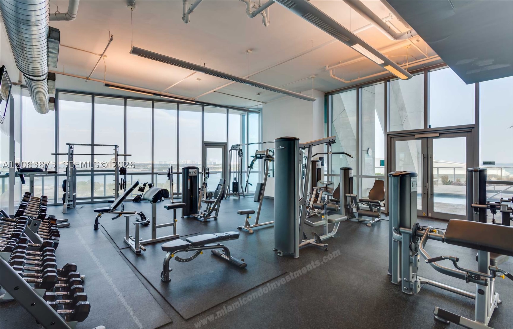 888 Biscayne Blvd #4009, Miami FL 33132