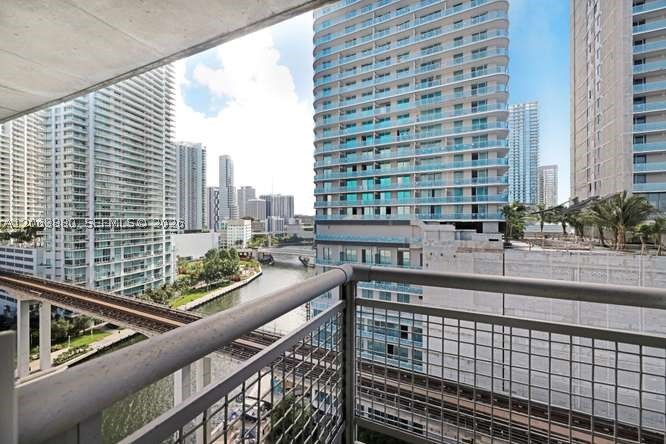 690 SW 1st Ct #1506, Miami FL 33130