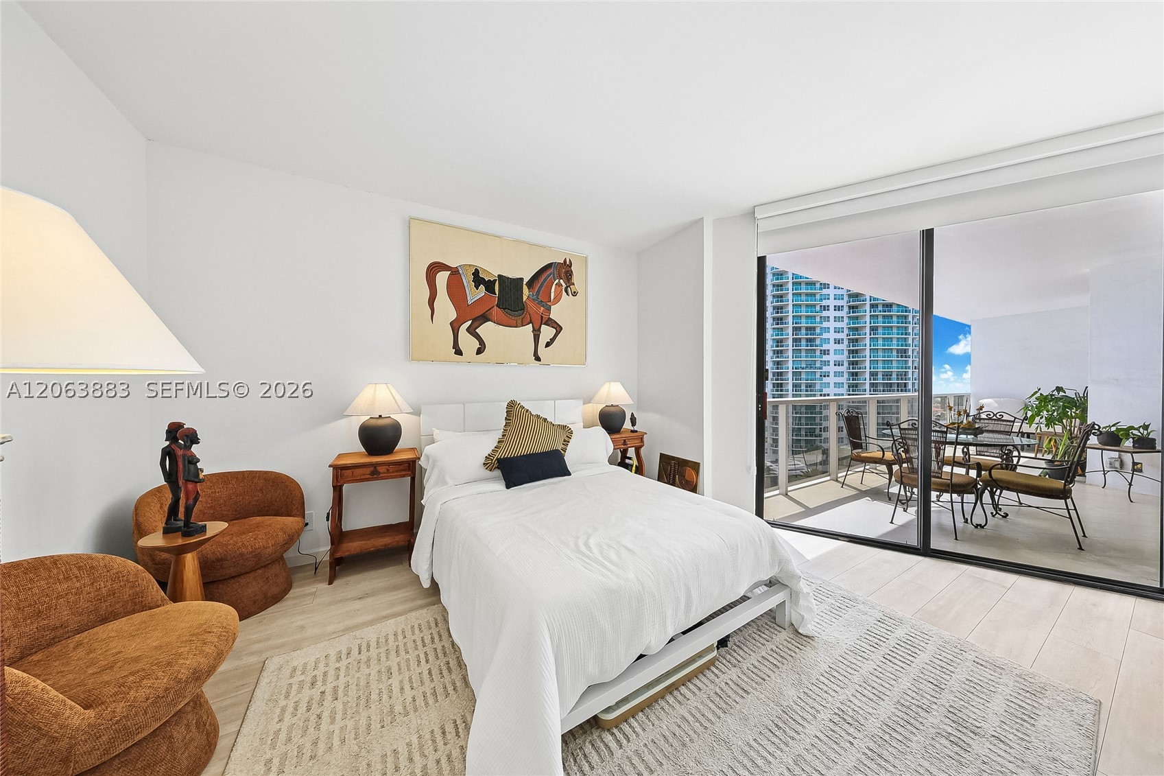 20281 E Country Club Dr #810, Aventura FL 33180