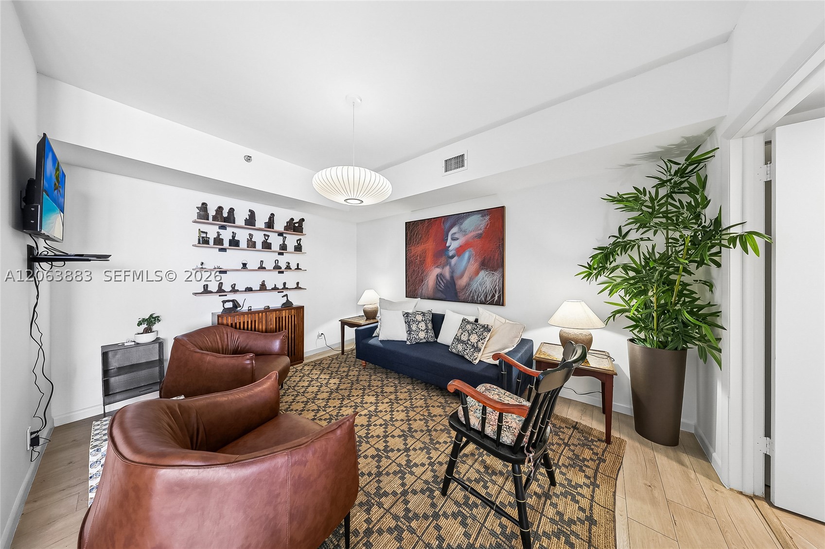 20281 E Country Club Dr #810, Aventura FL 33180