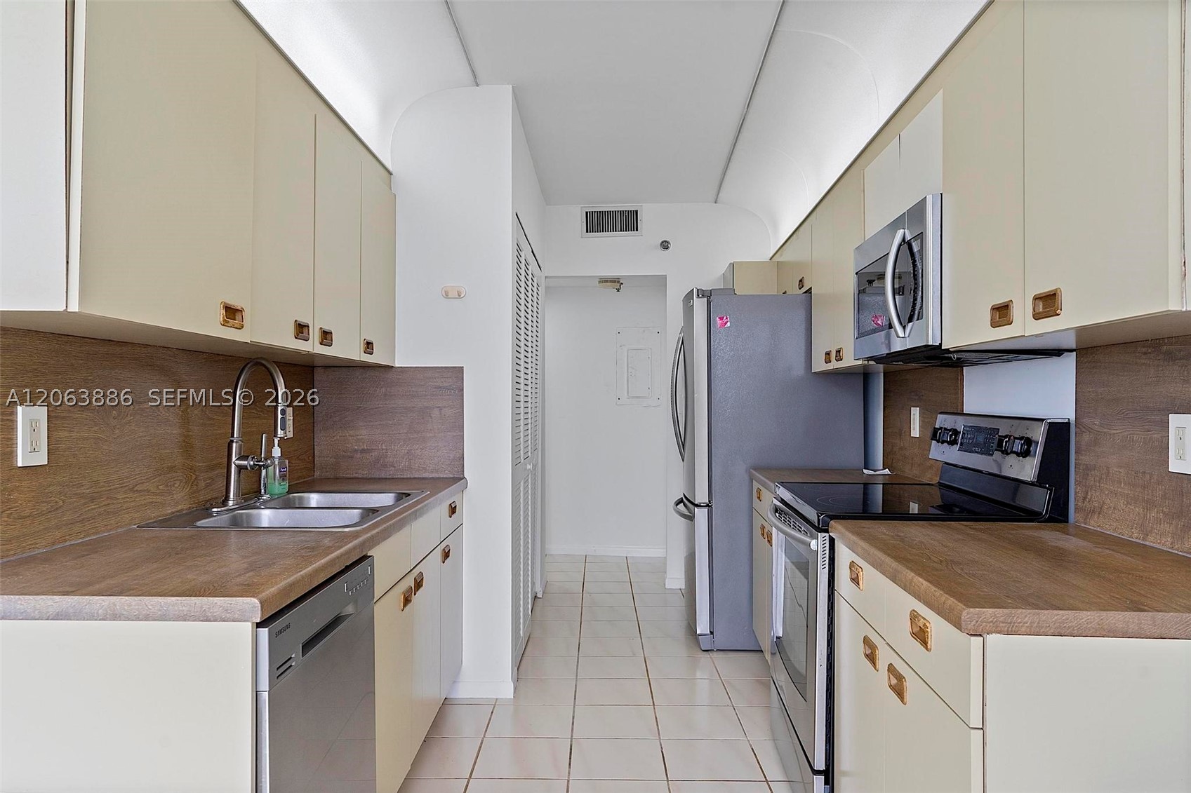 9 Island Ave #2306, Miami Beach FL 33139