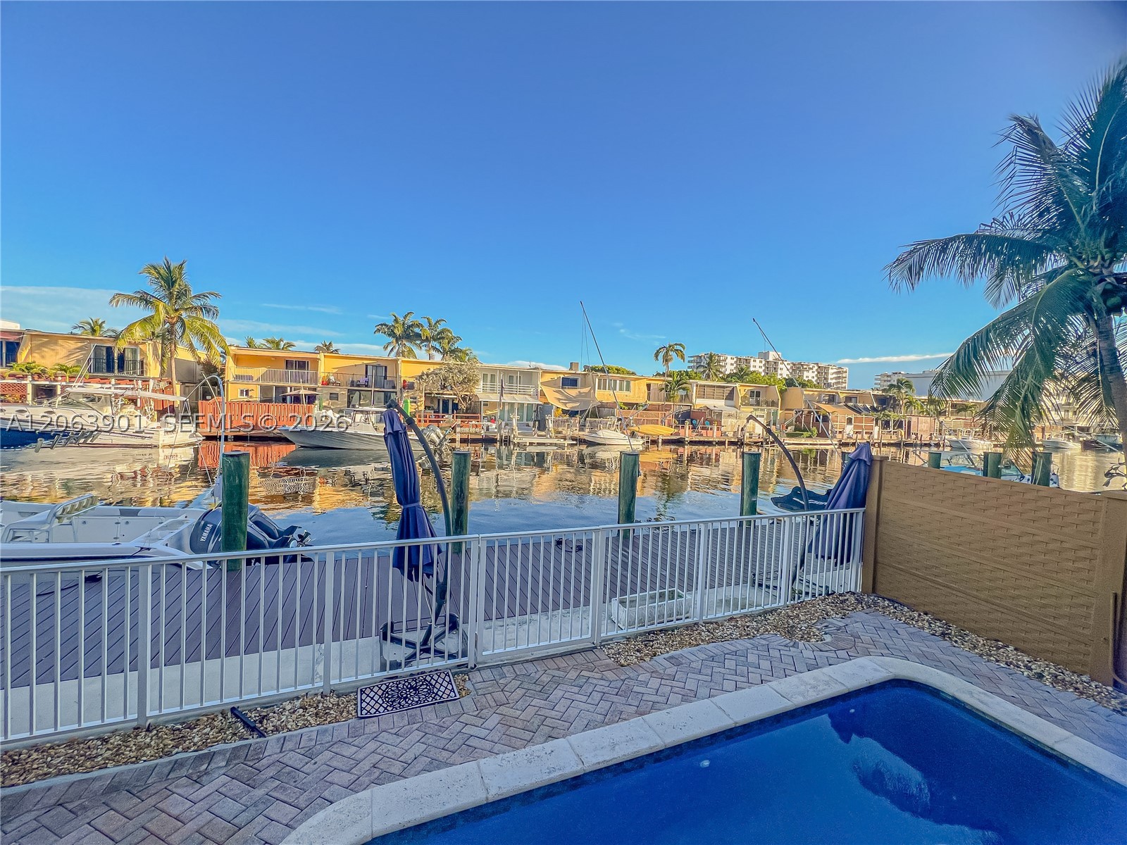 3850 NE 168th St #4, North Miami Beach FL 33160