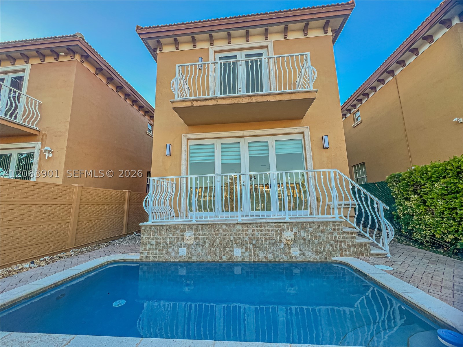 3850 NE 168th St #4, North Miami Beach FL 33160