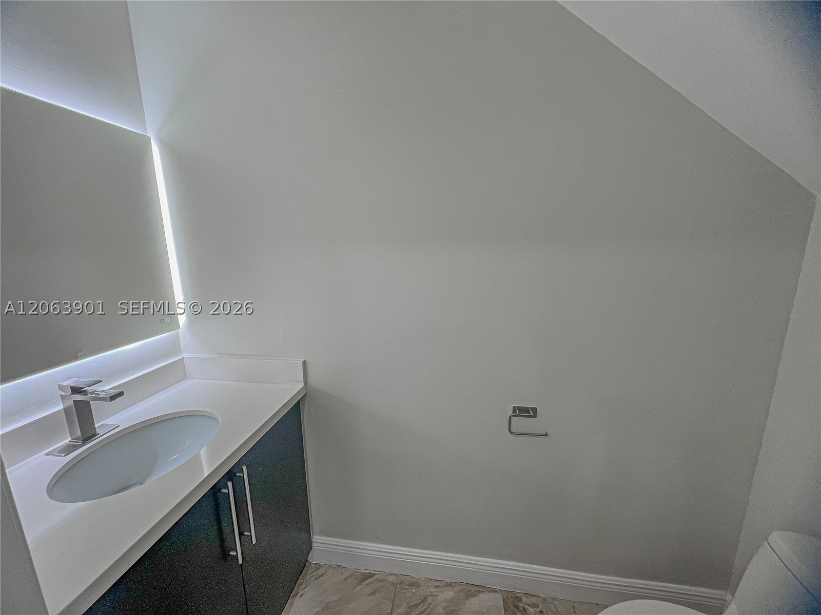 3850 NE 168th St #4, North Miami Beach FL 33160