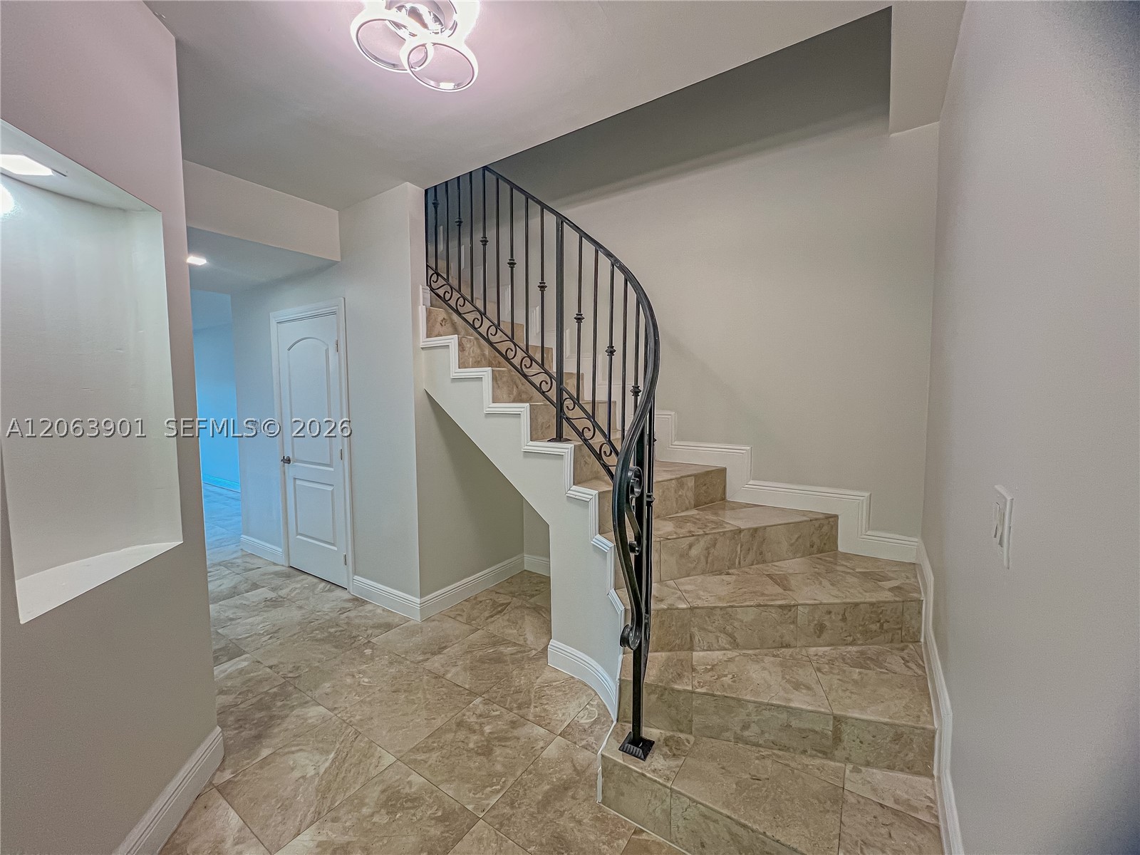 3850 NE 168th St #4, North Miami Beach FL 33160
