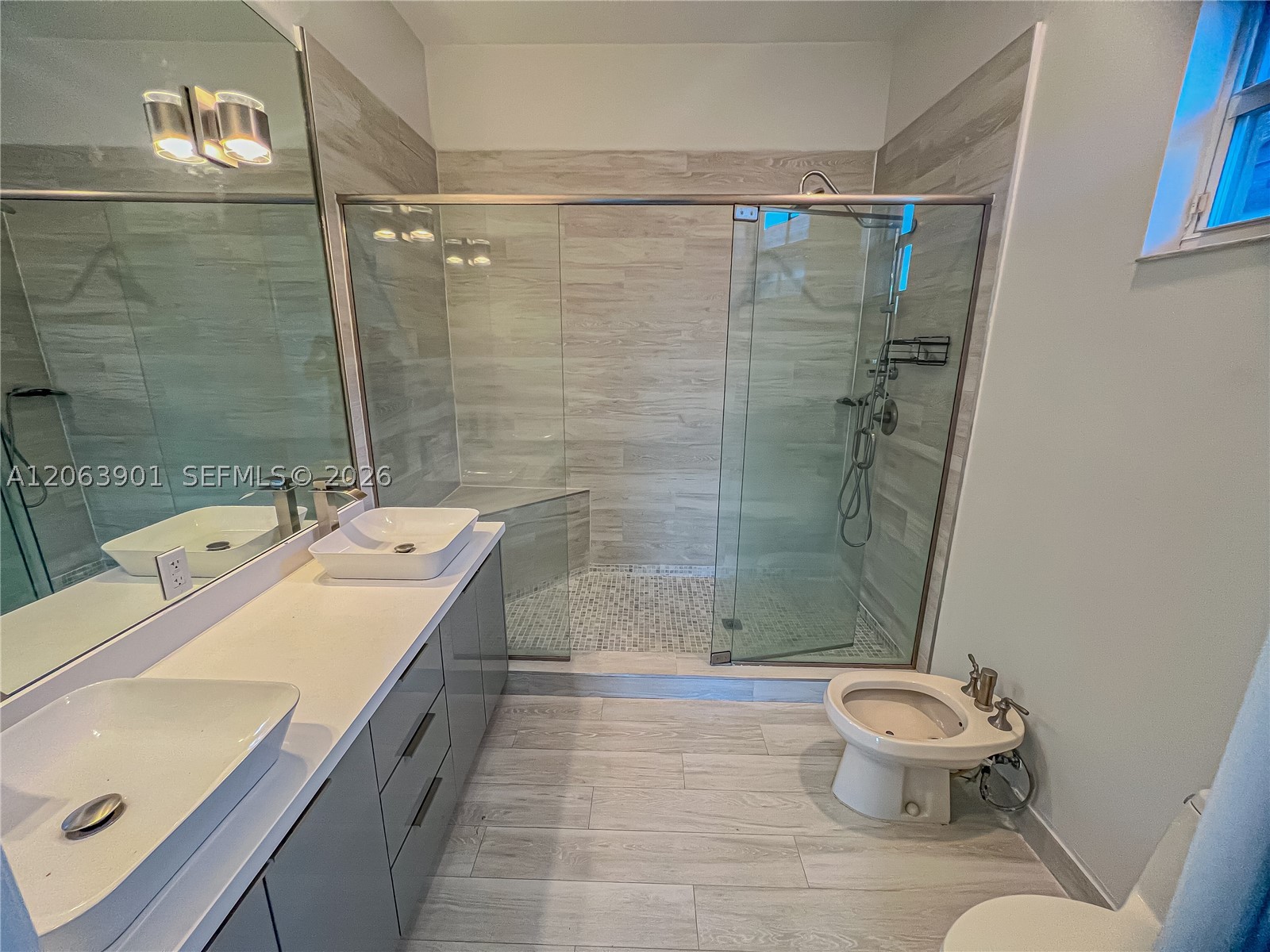 3850 NE 168th St #4, North Miami Beach FL 33160