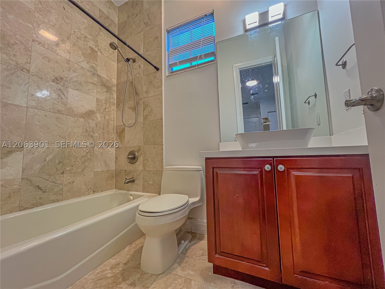 3850 NE 168th St #4, North Miami Beach FL 33160