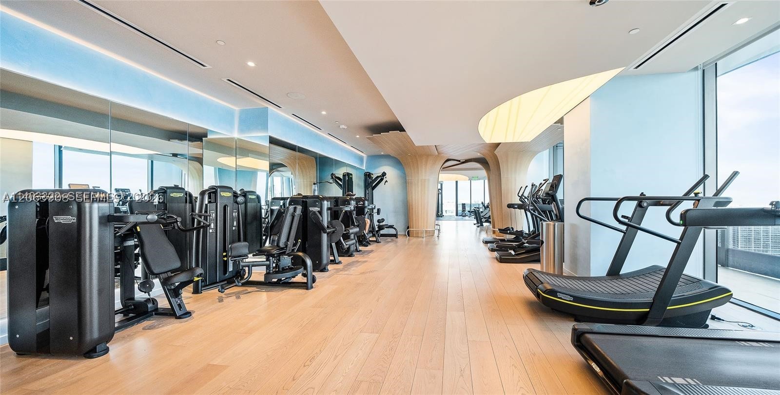 1000 Brickell Plaza #2711, Miami FL 33131