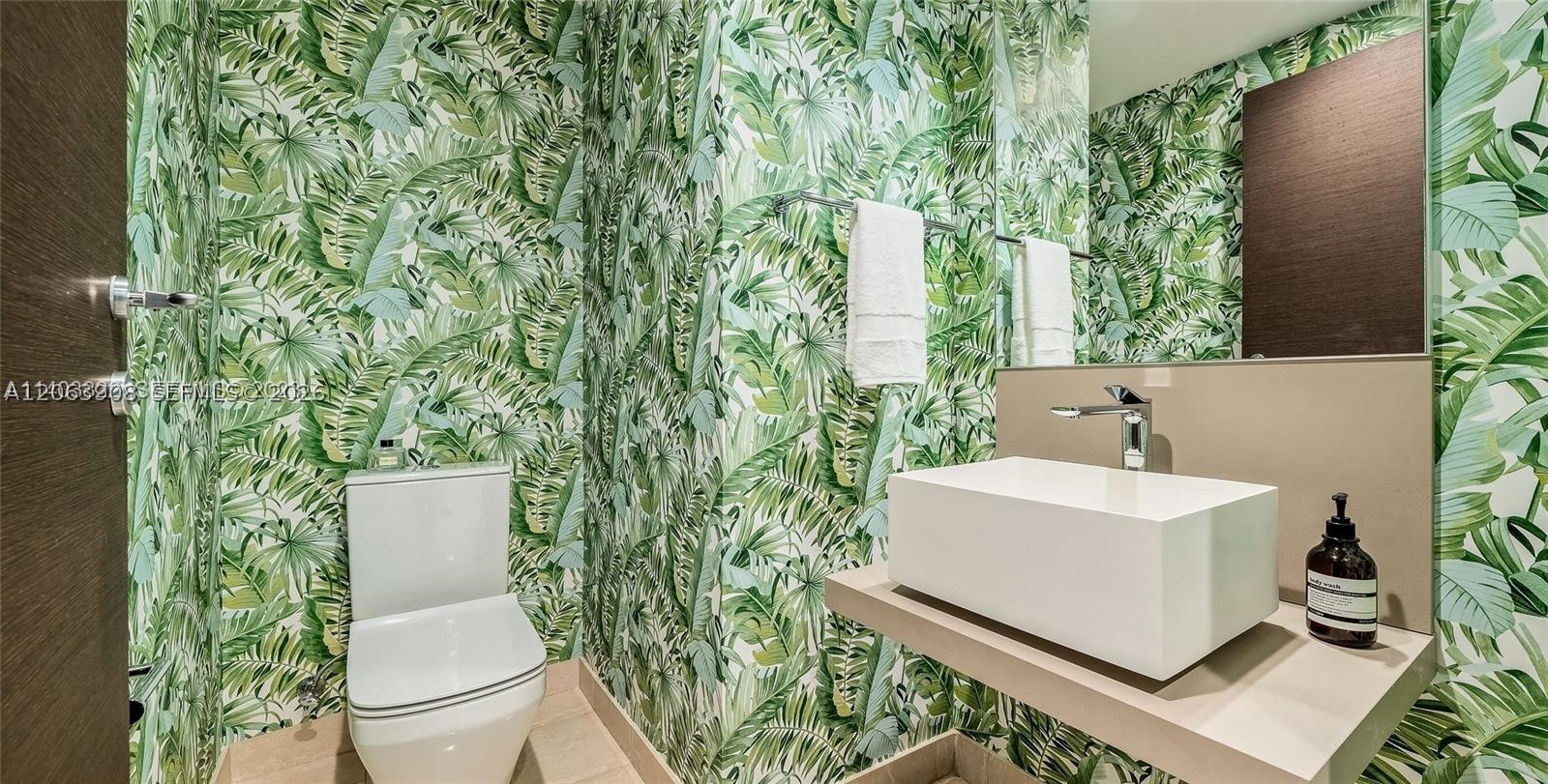 1000 Brickell Plaza #2711, Miami FL 33131