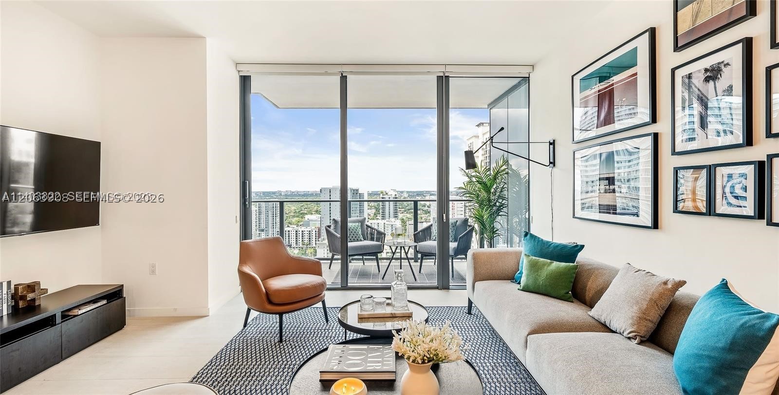 1000 Brickell Plaza #2711, Miami FL 33131