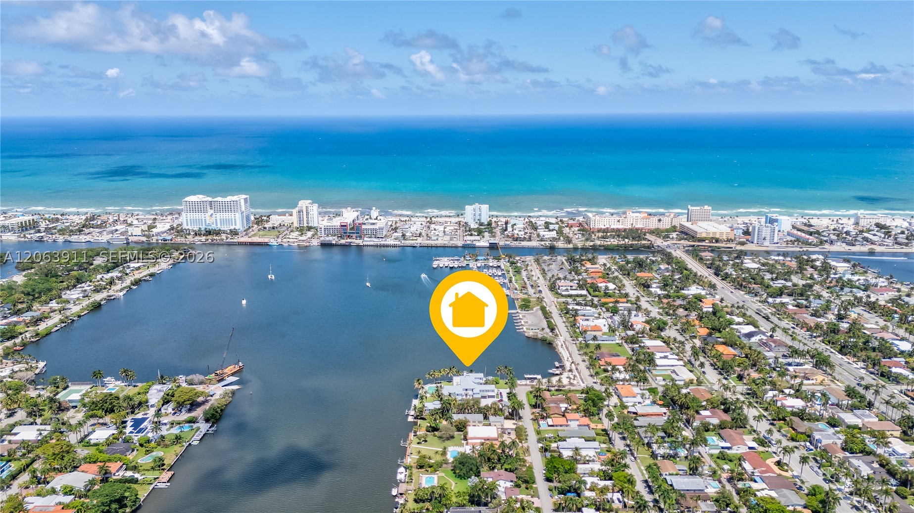 900 S Northlake Dr, Hollywood FL 33019