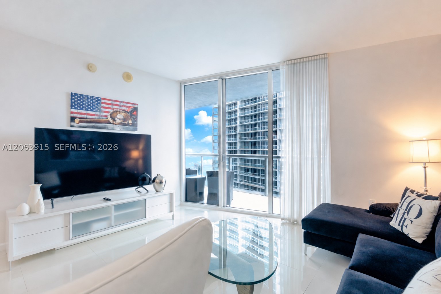 475 Brickell Ave #4511, Miami FL 33131