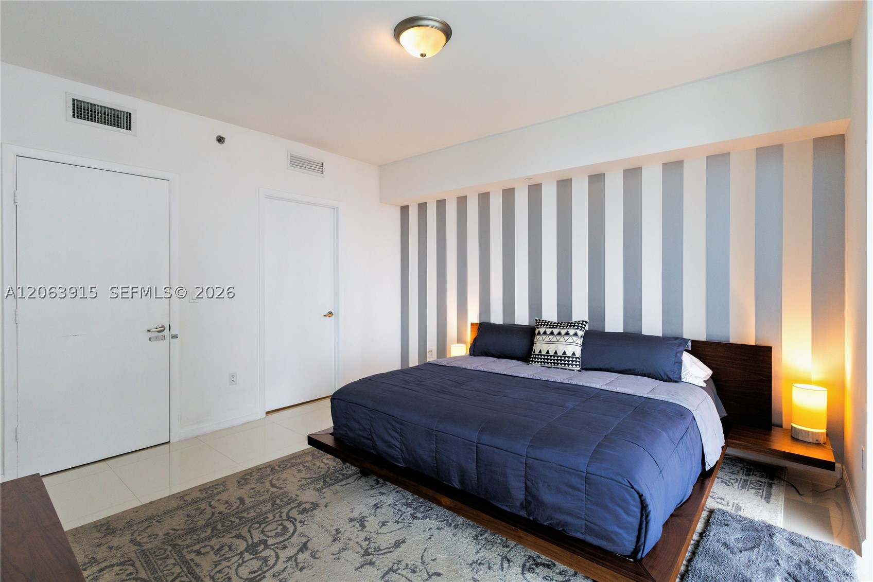 475 Brickell Ave #4511, Miami FL 33131