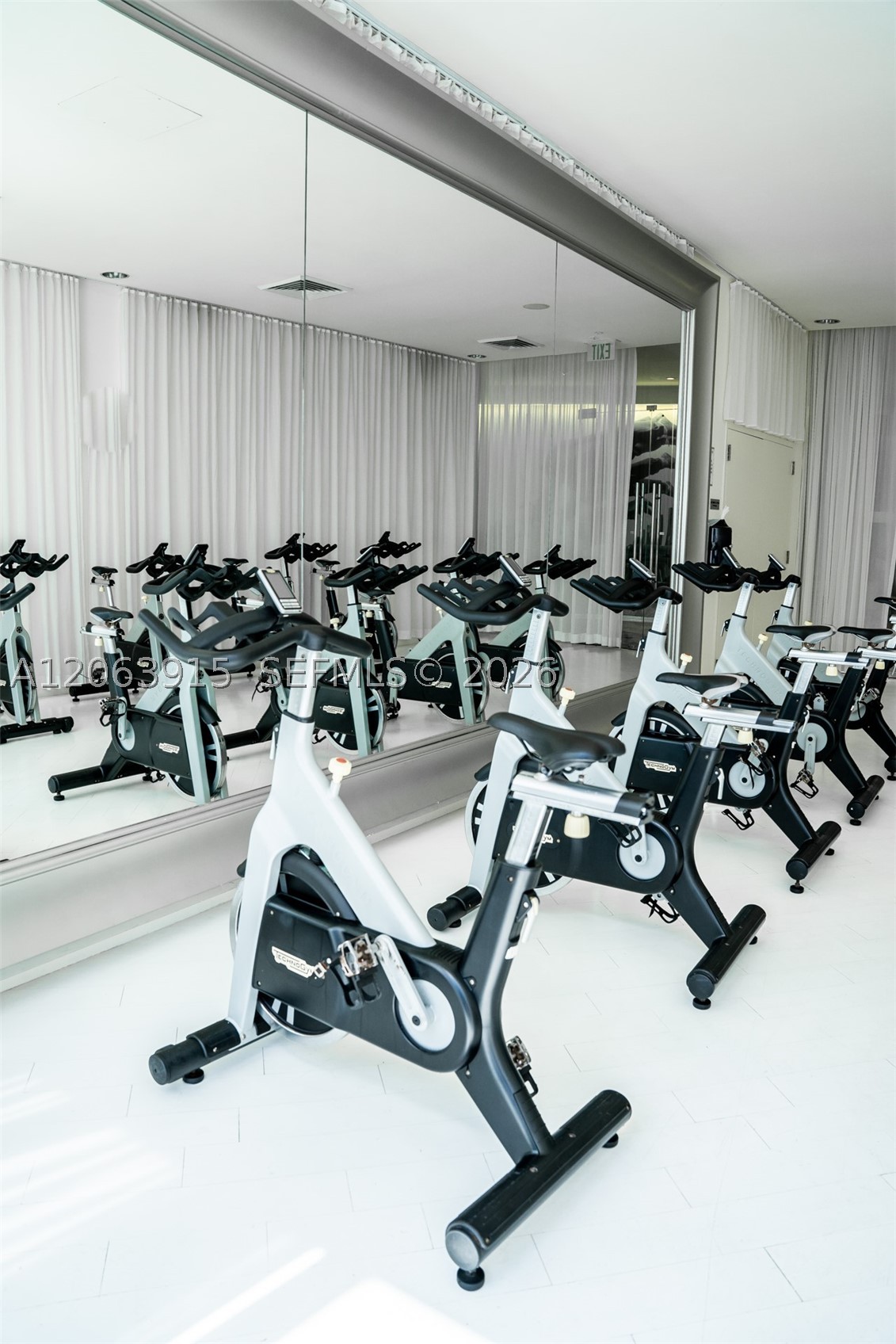 475 Brickell Ave #4511, Miami FL 33131