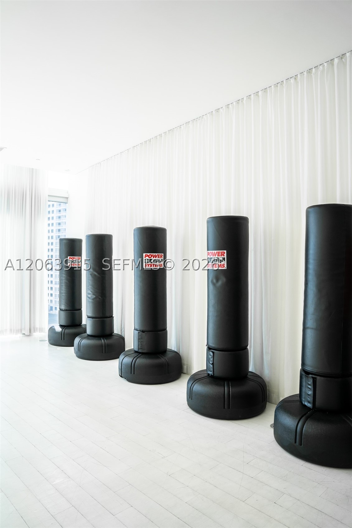 475 Brickell Ave #4511, Miami FL 33131