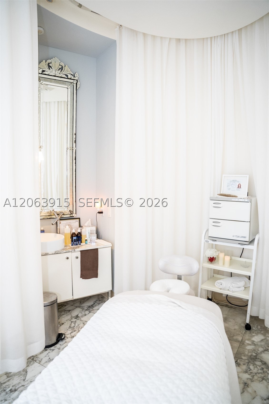 475 Brickell Ave #4511, Miami FL 33131