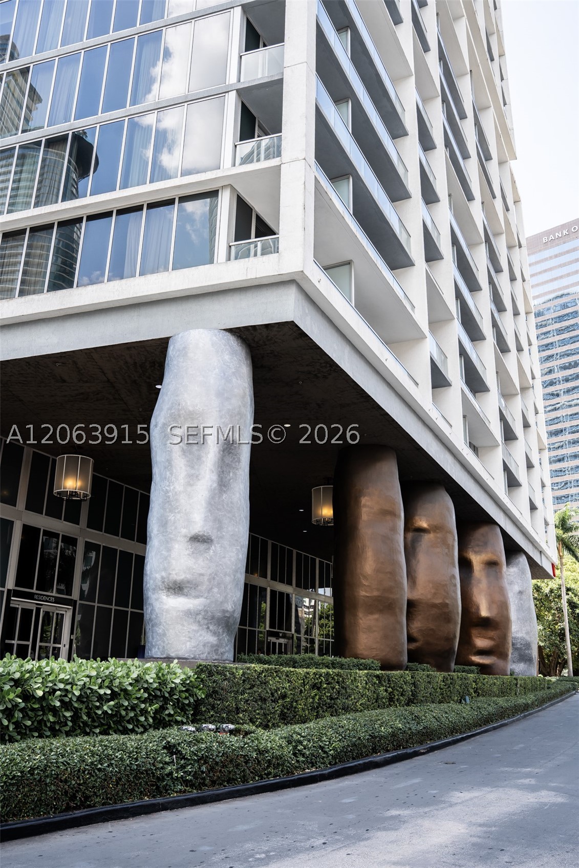 475 Brickell Ave #4511, Miami FL 33131