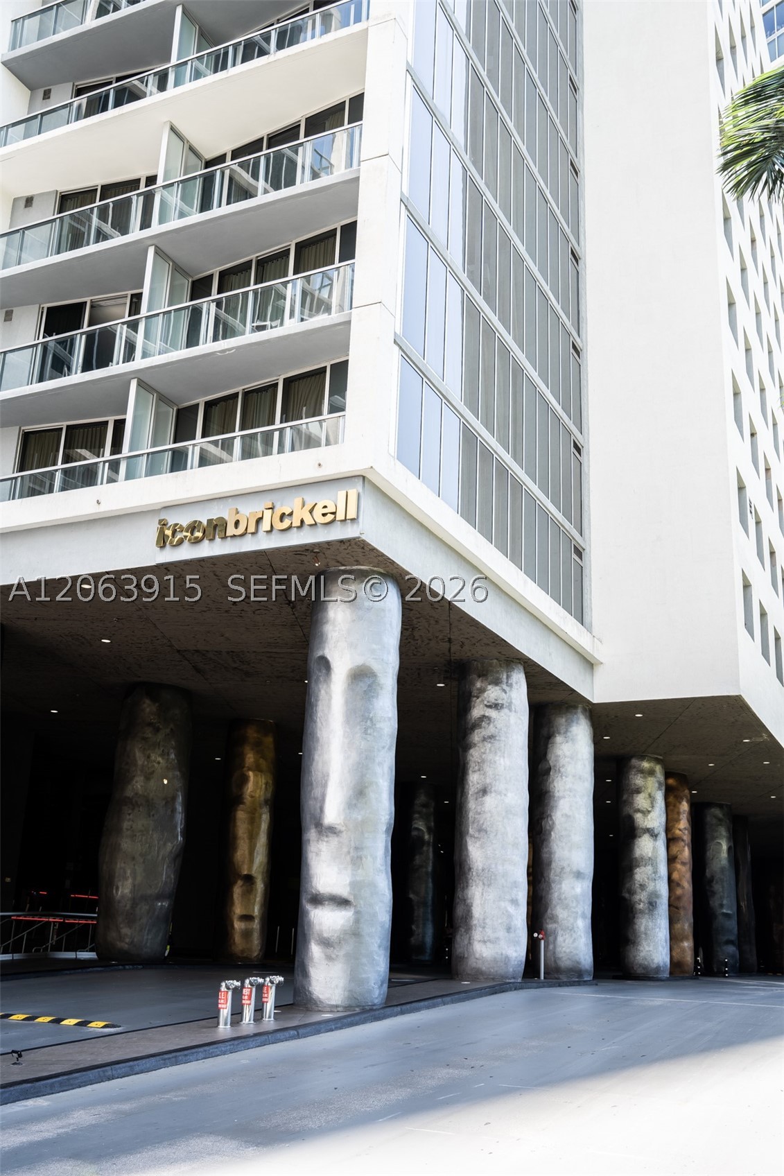 475 Brickell Ave #4511, Miami FL 33131