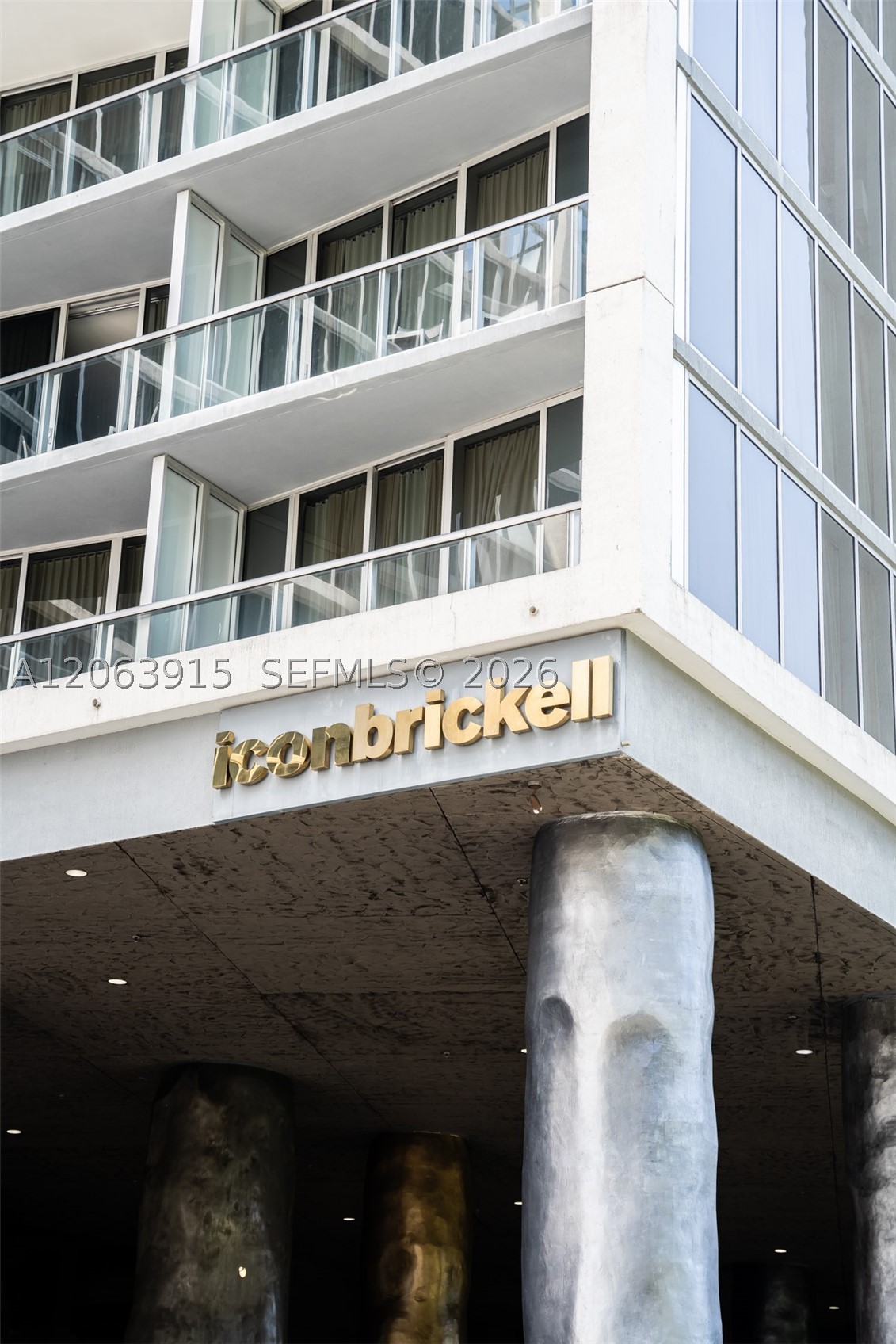 475 Brickell Ave #4511, Miami FL 33131