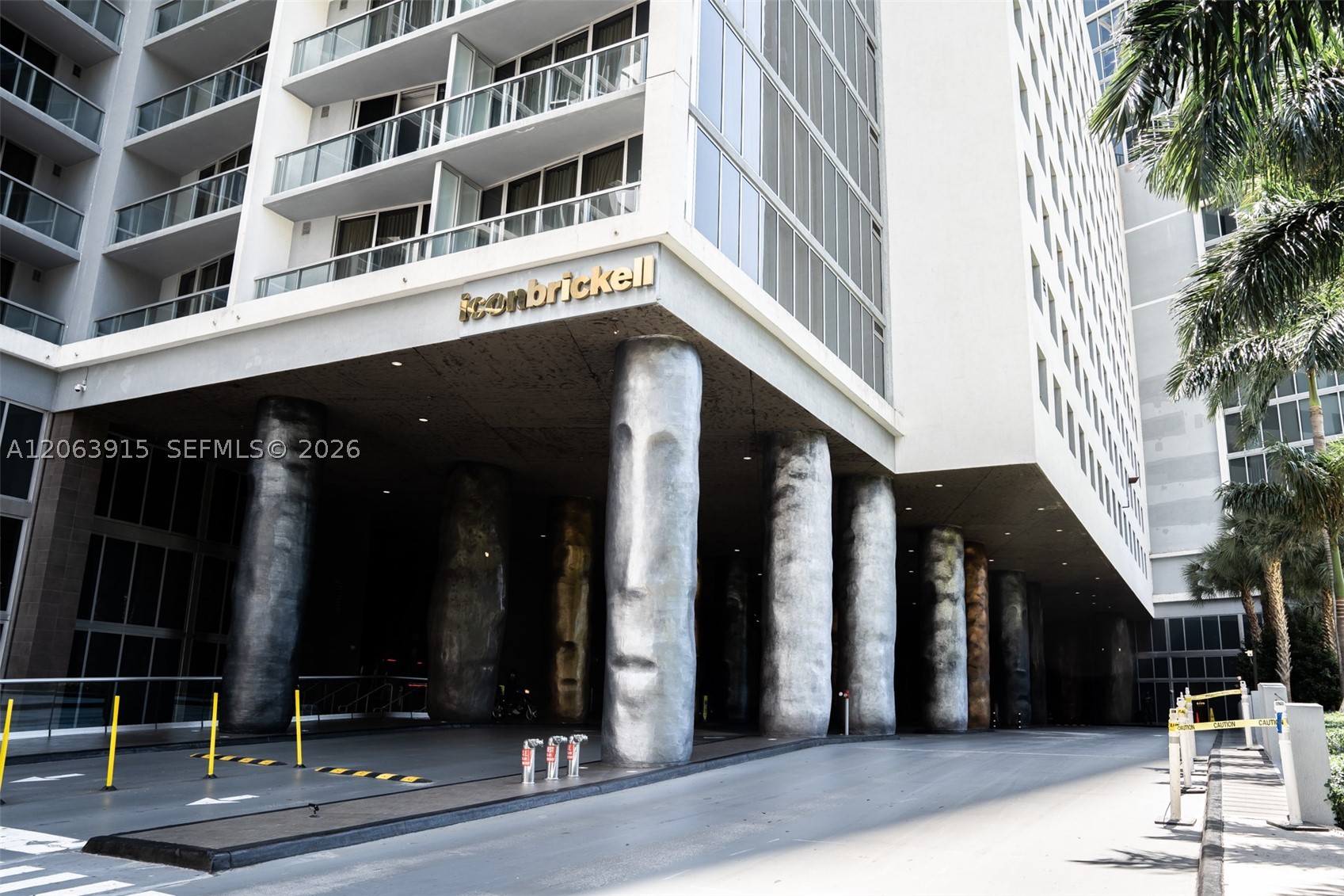 475 Brickell Ave #4511, Miami FL 33131