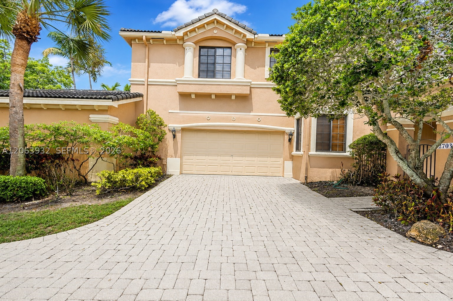 2703 Center Ct Dr #1-14, Weston FL 33332