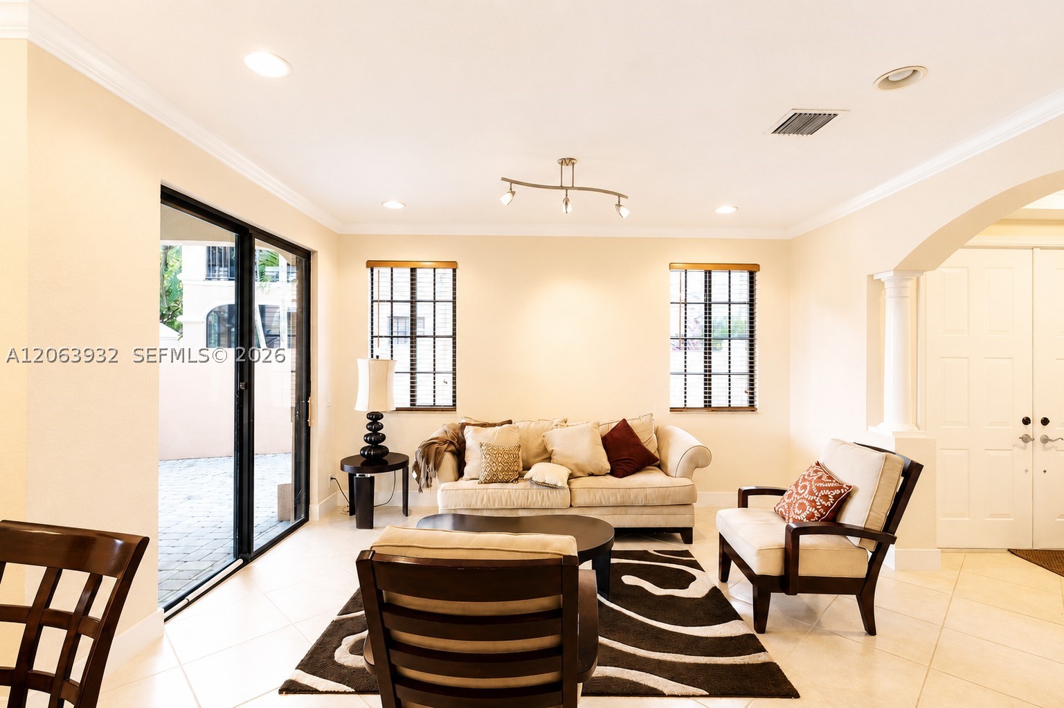 2703 Center Ct Dr #1-14, Weston FL 33332