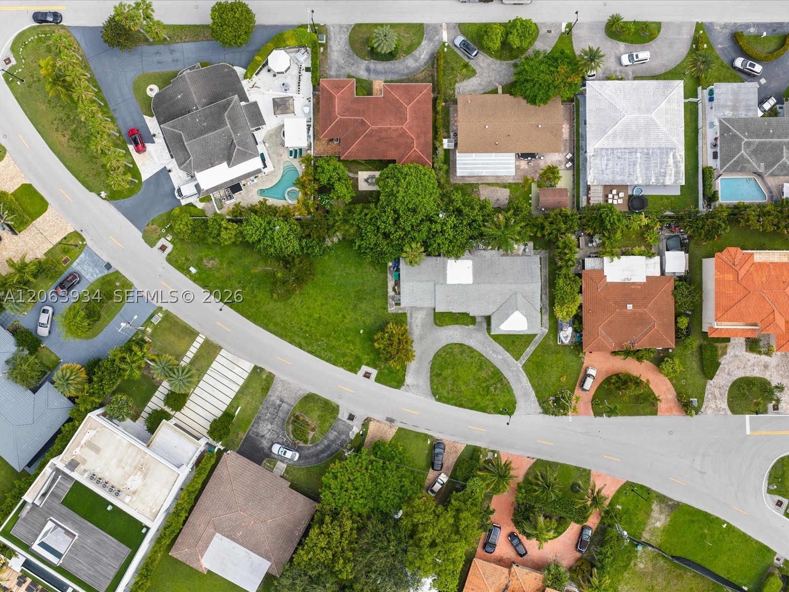 301 186th St, Sunny Isles Beach FL 33160