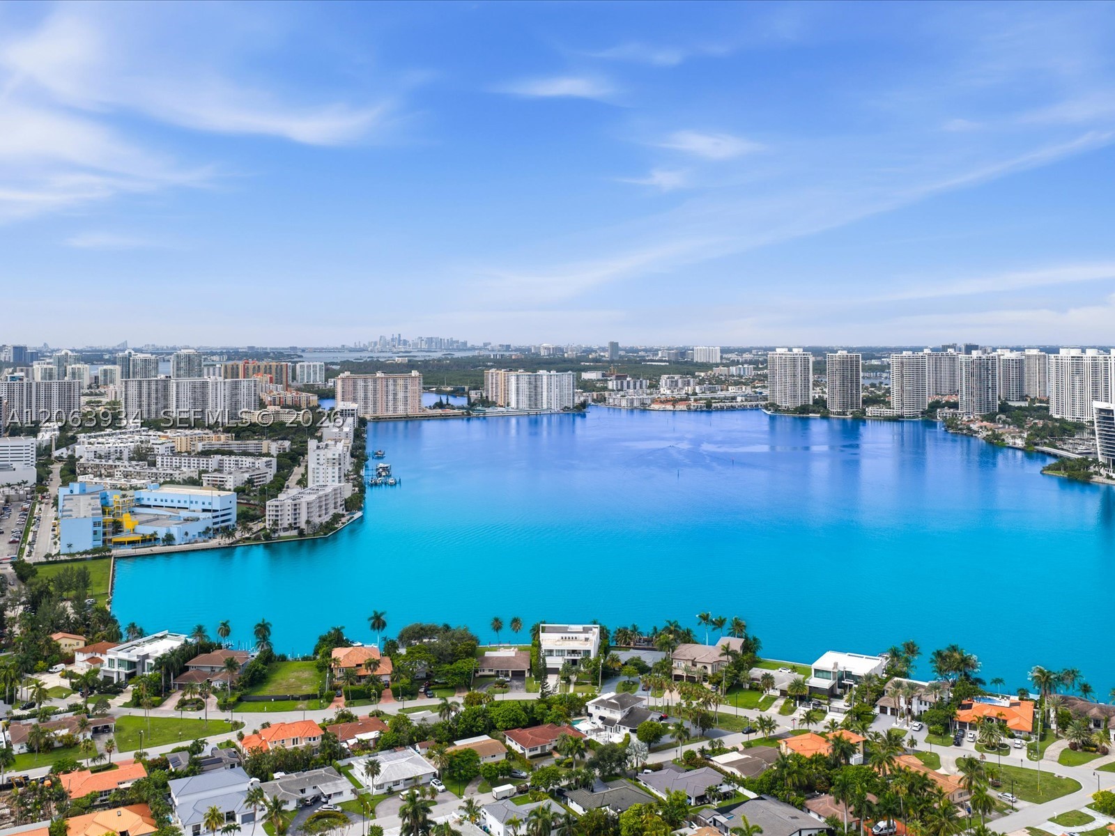 301 186th St, Sunny Isles Beach FL 33160