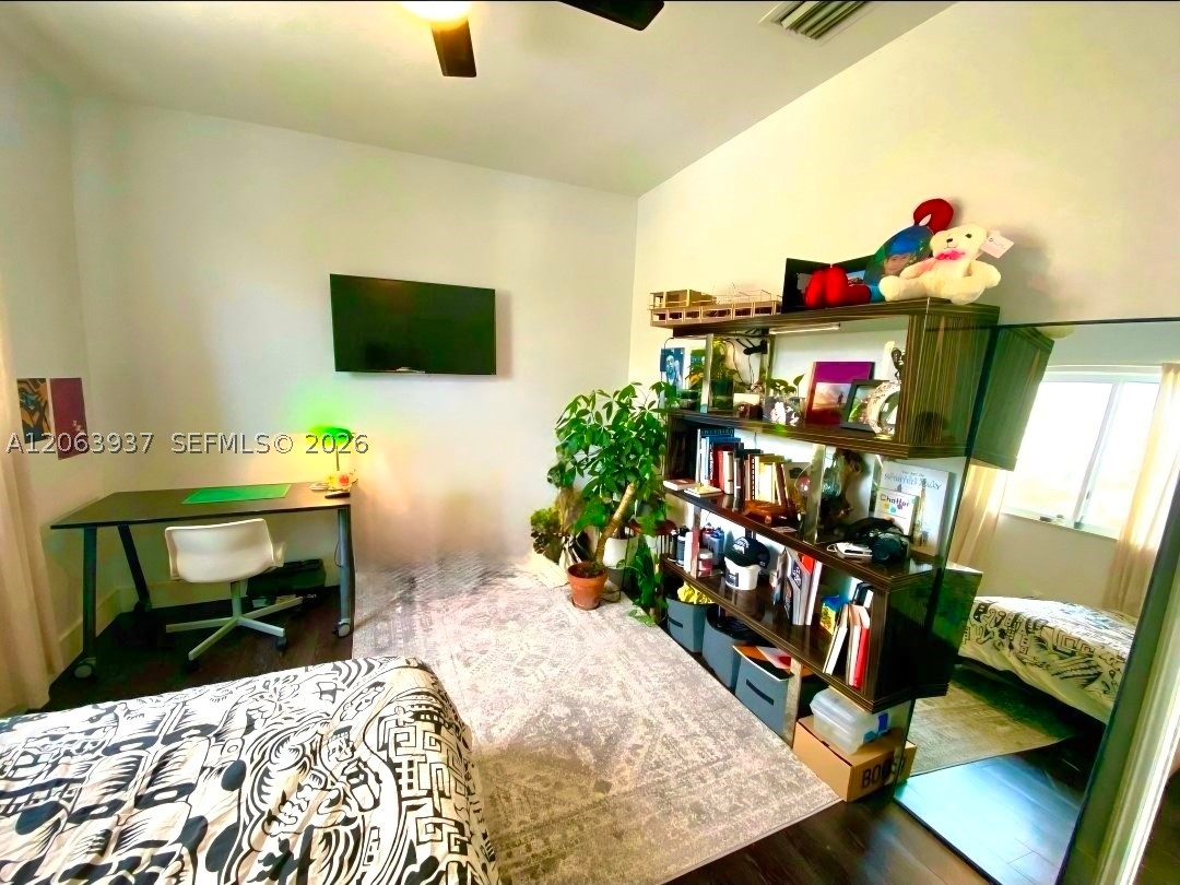 2732 SW 26th St #2732, Miami FL 33133
