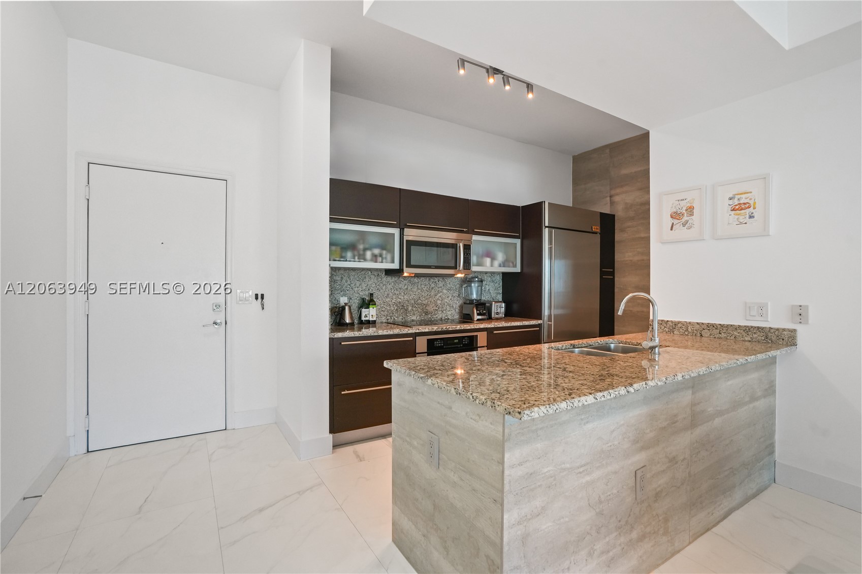 950 Brickell Bay Dr #4101, Miami FL 33131