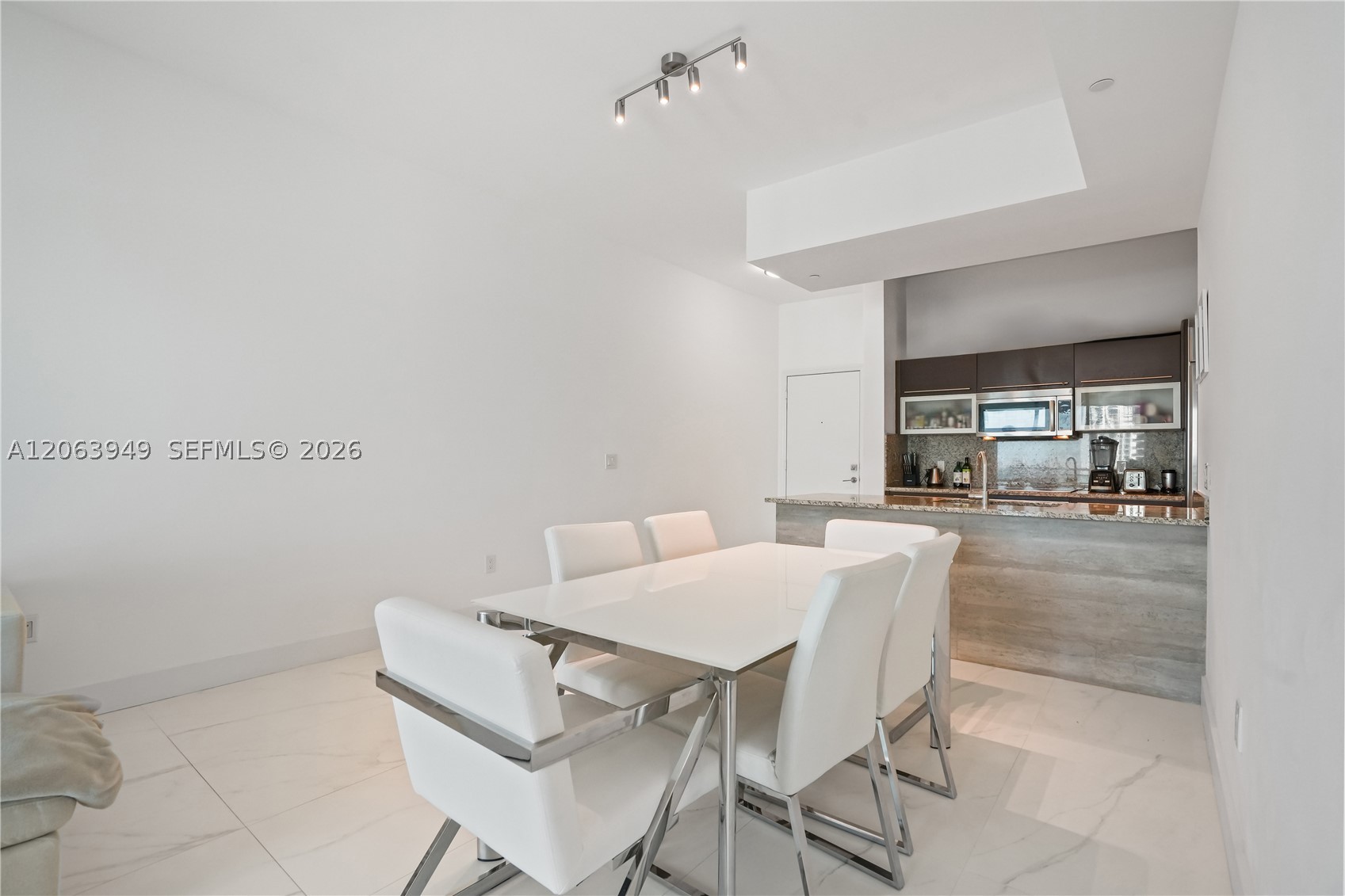 950 Brickell Bay Dr #4101, Miami FL 33131