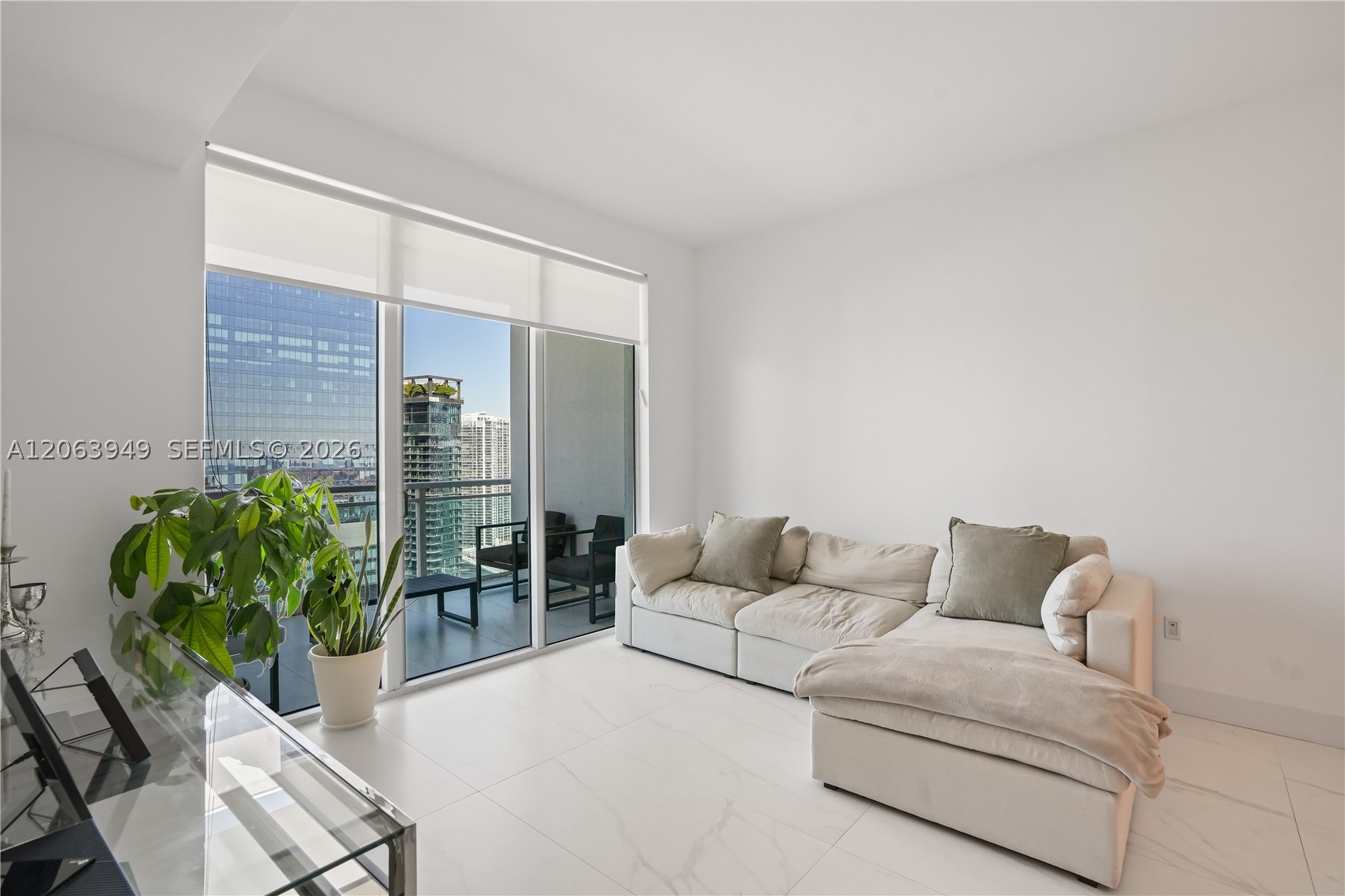 950 Brickell Bay Dr #4101, Miami FL 33131