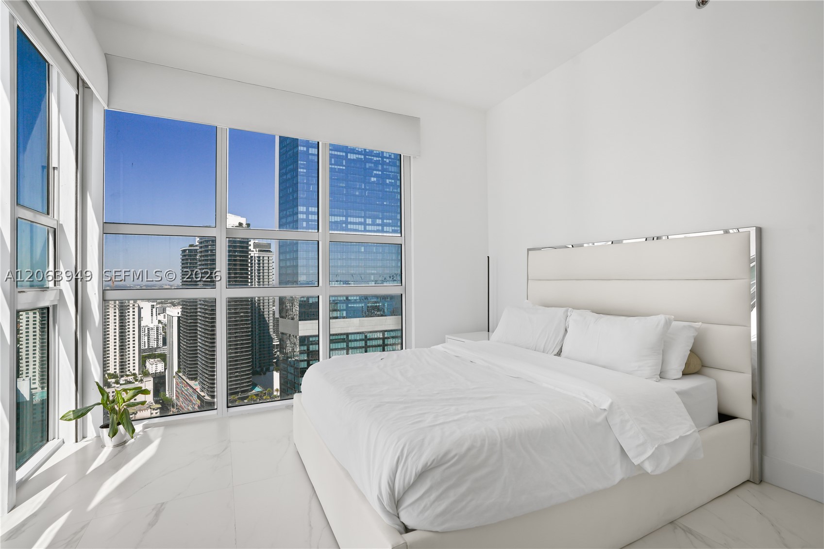 950 Brickell Bay Dr #4101, Miami FL 33131