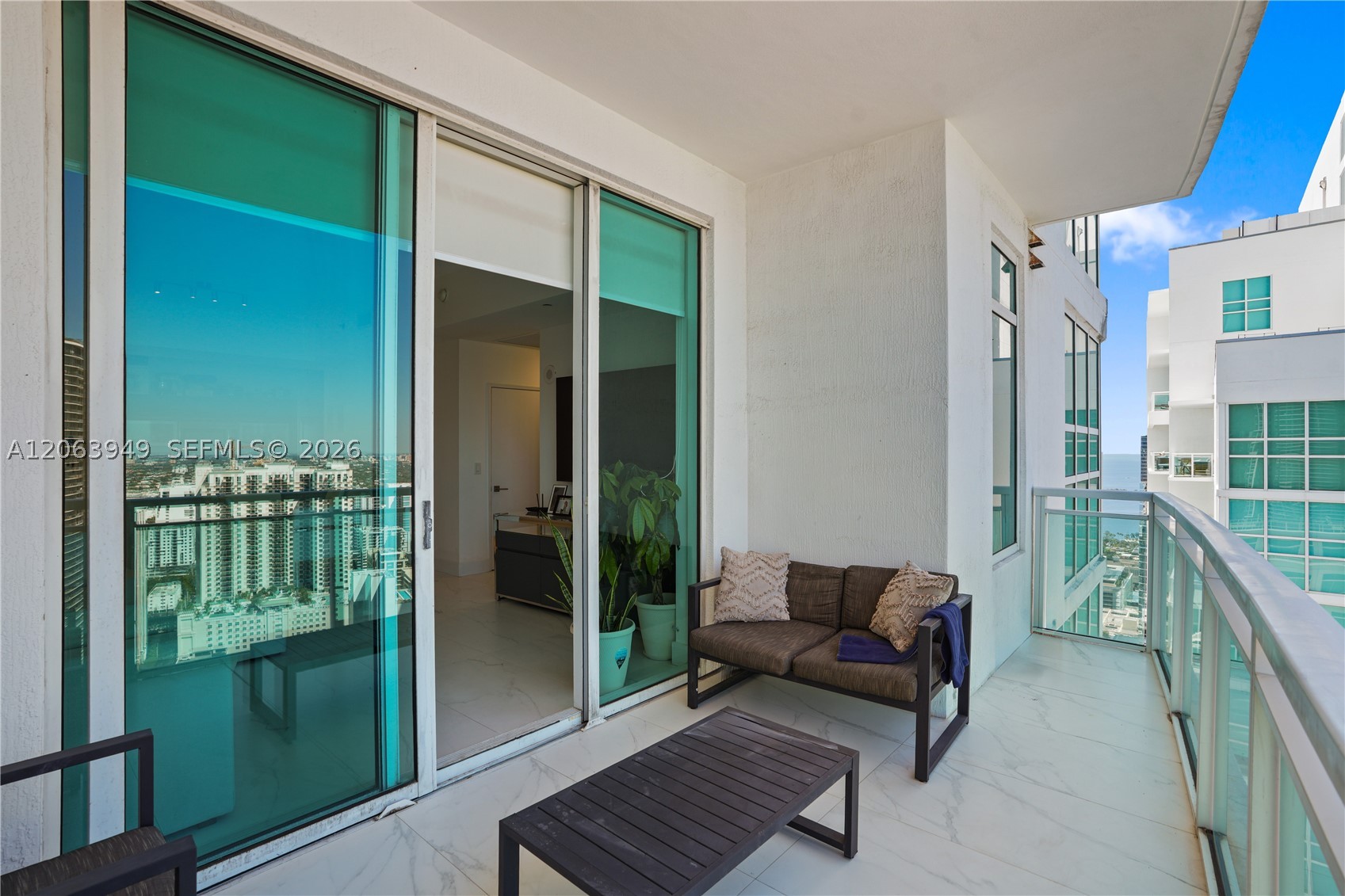 950 Brickell Bay Dr #4101, Miami FL 33131